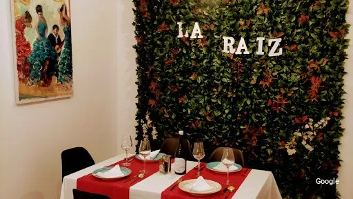 Mediterránea Restaurante La Raiz