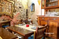 Mediterranean Restaurante Pegason y el Pajarito Enmascarado