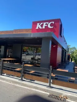 Comida rápida KFC Estadio Coliseum