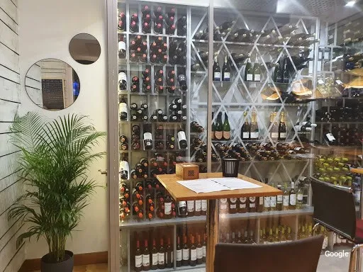 Vegetariana Vinoteca Bacoleku