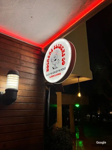 Americana BOCAZAS burgers&wings