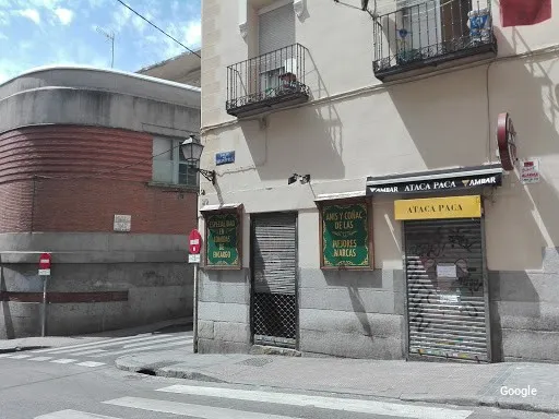Francesa Ataca Paca