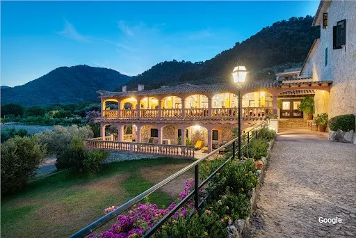 Fusión Es Mirador de Monnaber' Restaurant