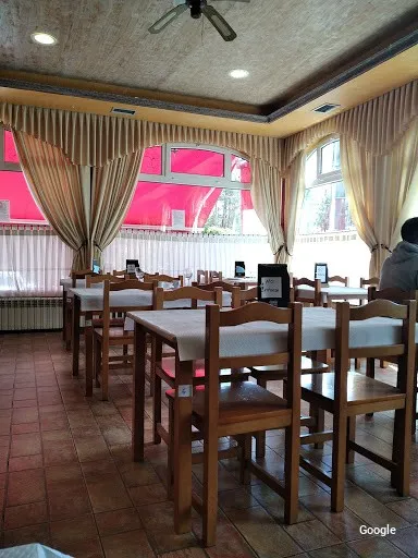 Otras cocinas españolas Restaurante Pizzeria Casa Maronas