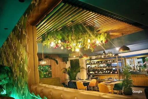 Vegetariana Manali Indian Cuisine