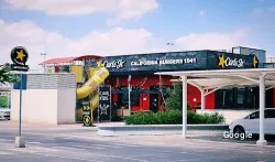 Burger joint Carl's Jr - Dos Hermanas