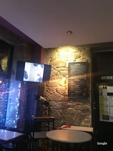 Otras cocinas españolas A Vinoteca