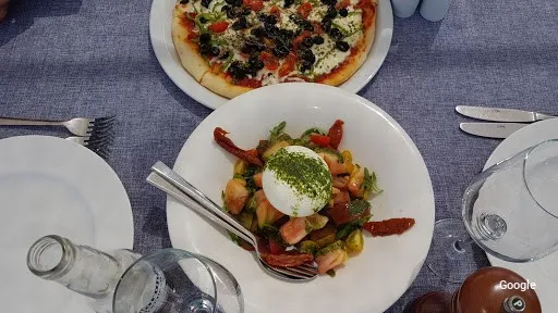 Pasta and Pizza Tango Beach Restaurant Marbella