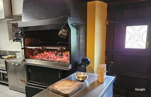 Otras cocinas europeas Sidreria Juanluzenea