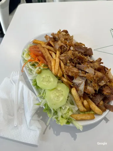 Vegetariana Yamila kebab restaurant