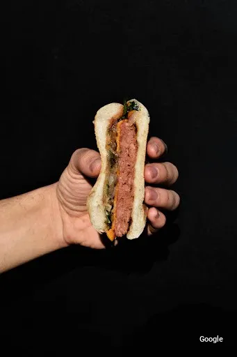 Vegetariana Food Truck Comiendo Lechuga