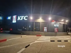 Comida rápida KFC Figueras Carrefour