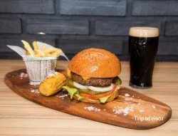 Alemanya Hawks Beerhouse