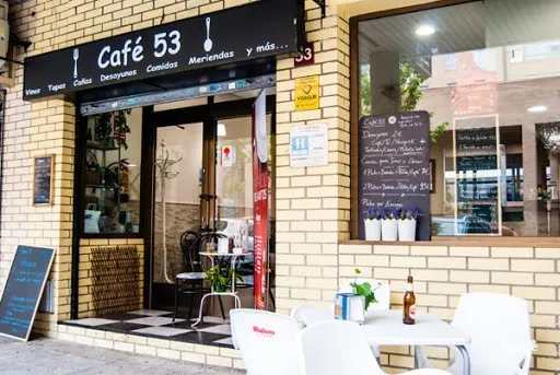 Vegetarian Café 53