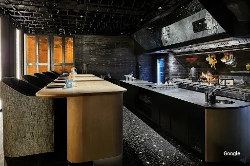 Otras cocinas internacionales Smoked Room Dg