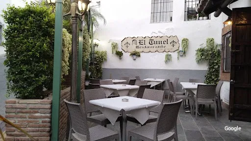 Pasta e Pizzería El Tunel