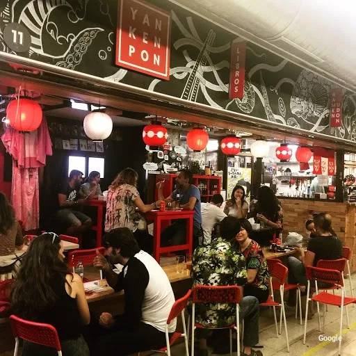 Japonesa Yan Ken Pon Sushi