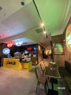 Burger joint Carl's Jr - Marineda City